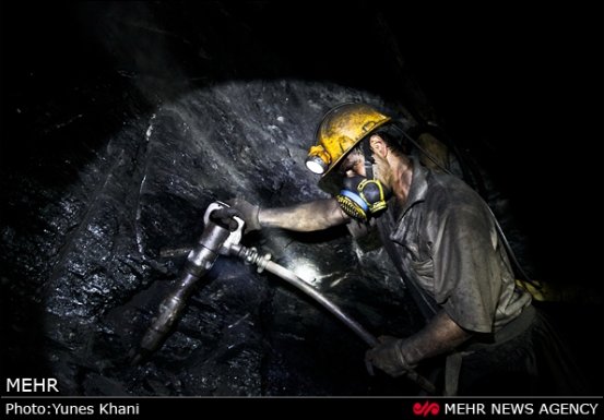 معدنکاران سلامتی خود را با چه معامله میکنند؟