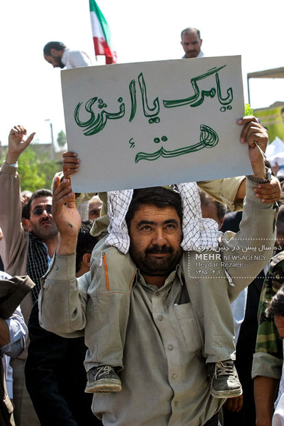 در حاشیۀ سفر محمود احمدی‌نژاد به آذربایجان غربی