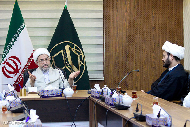 Hezbollah al-Nujaba leader meets with Araki