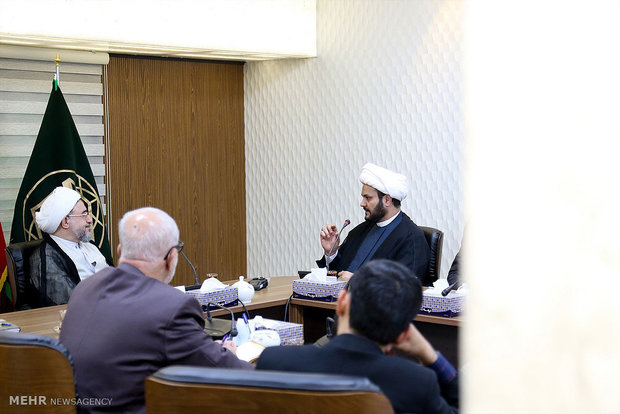 Hezbollah al-Nujaba leader meets with Arakiتقریب مذاهب اسلامی