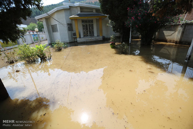 فيضانات تجتاح محافظة كلستان شمال شرق ايران