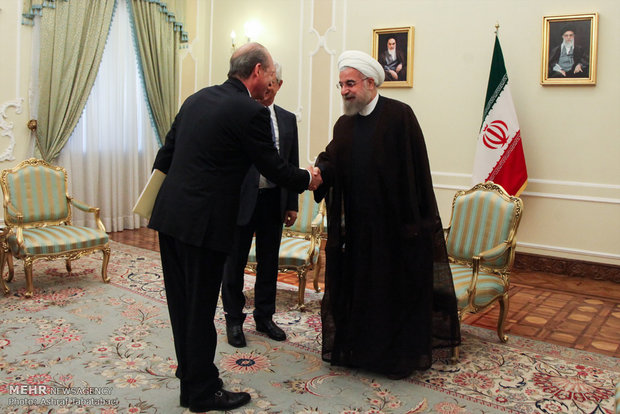 Pres. Rouhani receives French top parliamentarian