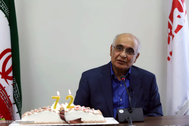 جشن تولد 72سالگی هوشنگ مرادی کرمانی