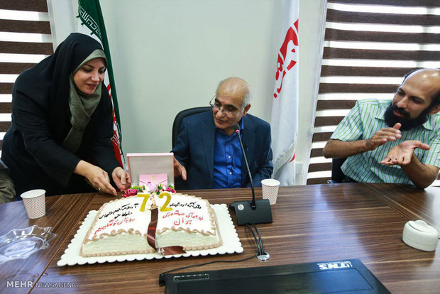 جشن تولد 72سالگی هوشنگ مرادی کرمانی