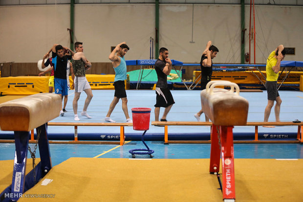 Natl. team of rhythmic gymnastics holds camp in Kish Island