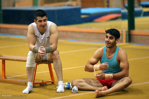 Natl. team of rhythmic gymnastics holds camp in Kish Island