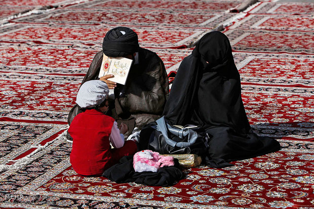 Arafeh pray rituals held across Iran - Qom