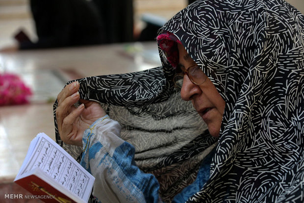 Arafeh pray rituals held across Iran - Kish Island