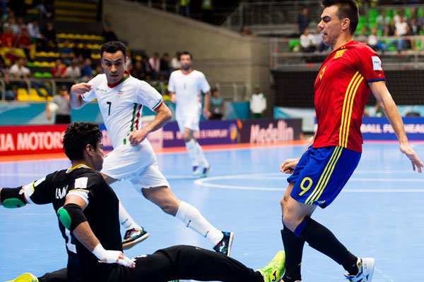 Iran loses to Spain in opening match