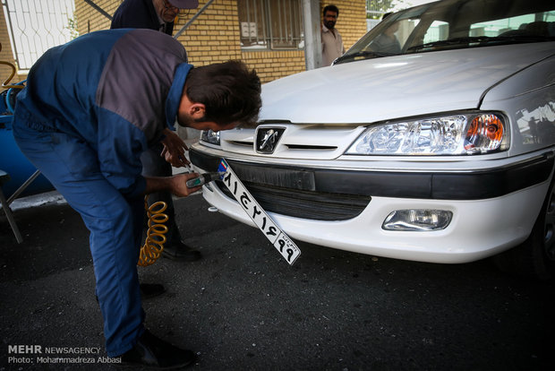 ۹۹۵ خودرو  در اصفهان خدمات تعویض پلاک دریافت کردند