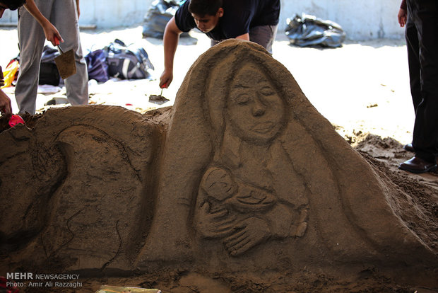 المهرجان الثالث لتماثيل الرمل في شمال ايران