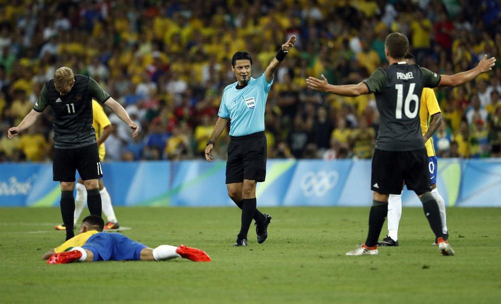 Faghani to referee Tehran derby - Tehran Times