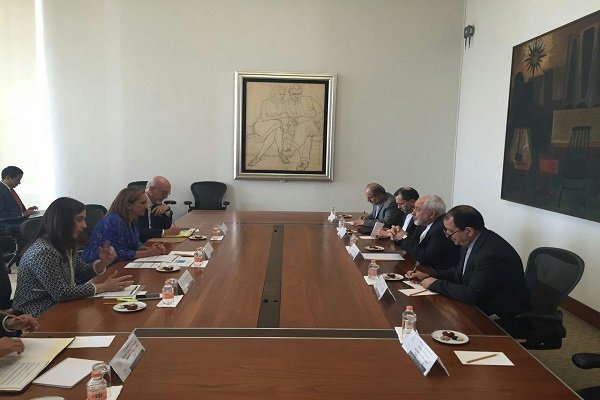 Zarif, Meksika Dışişleri Bakanı ile görüştü Zarif, Meksika Dışişleri Bakanı ile görüştü