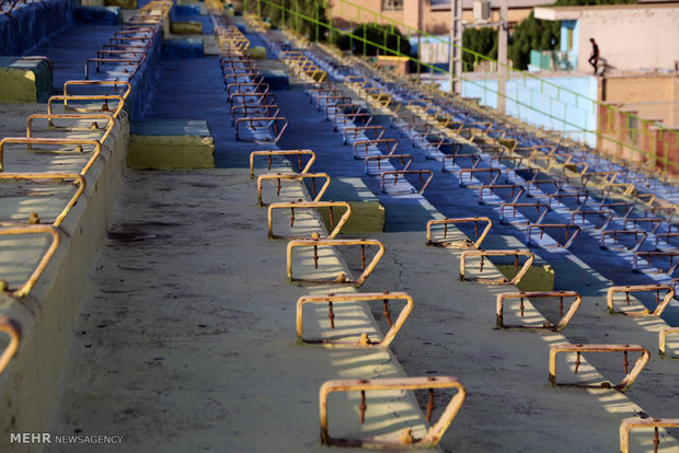 ورزشگاه تختی آبادان میزبان بازی‌های طلایی پوشان