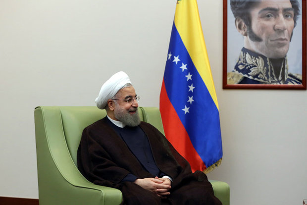 President Rouhani meets Venezuelan counterpart