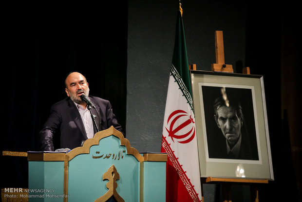 Iran commemorates contemporary poet Shahriar