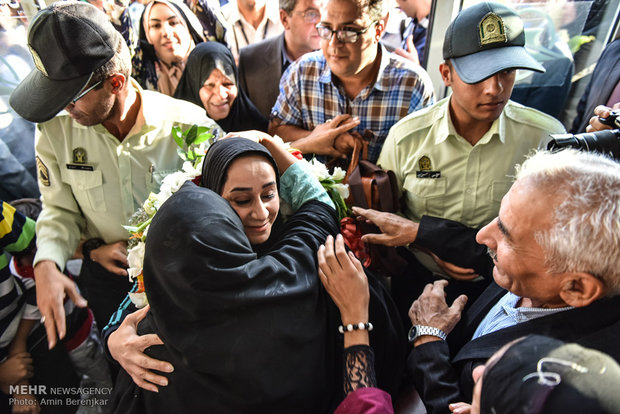 Iran's golden lady returned home