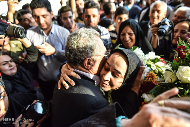 Iran's golden lady returned home