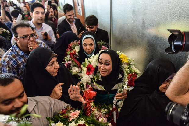 Iran's golden lady returned home