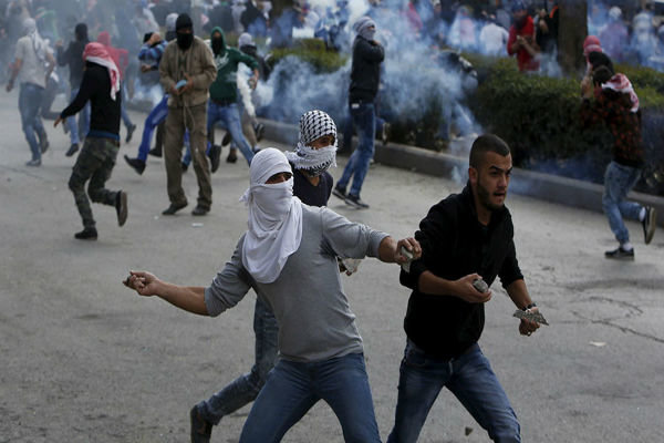 بیش از ۸۰ فلسطینی در کرانه باختری و نوار غزه زخمی شدند - خبرگزاری ...