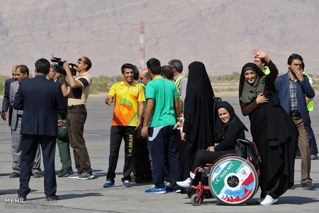 Iranian Paralympians welcomed at home