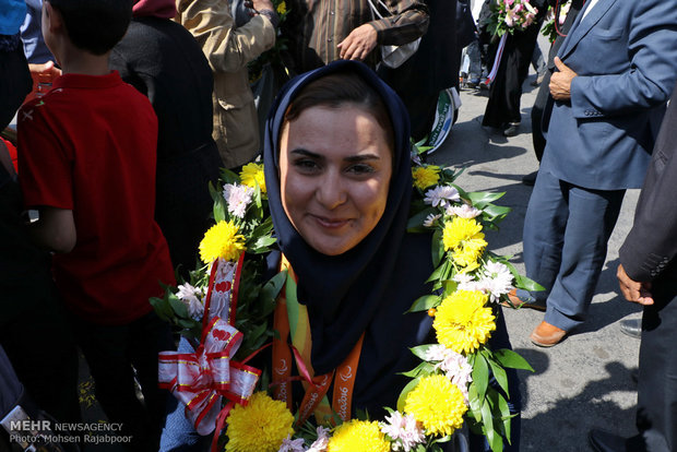 Iranian Paralympians welcomed at home