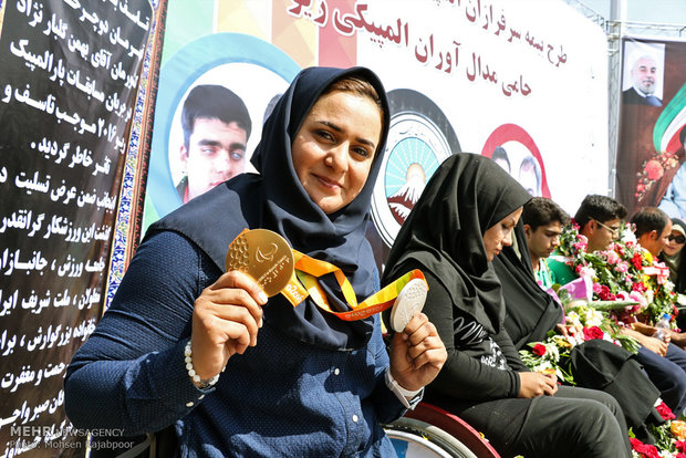 Iranian Paralympians welcomed at home