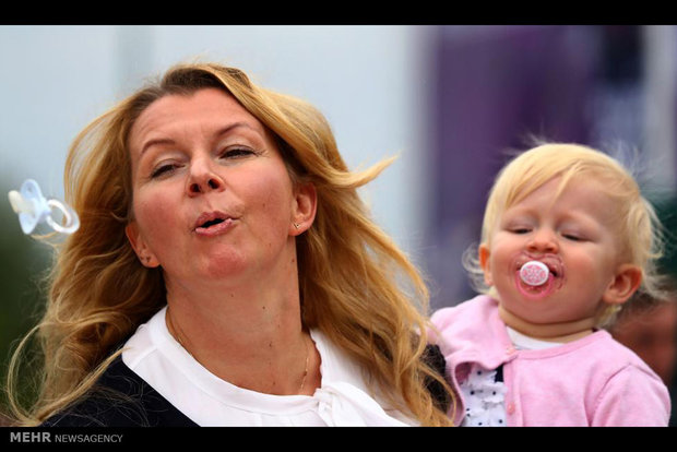 تاثیرات ضدحساسیت مکیدن پستانک نوزاد توسط مادر تاثیرات ضدحساسیت مکیدن پستانک نوزاد توسط مادر