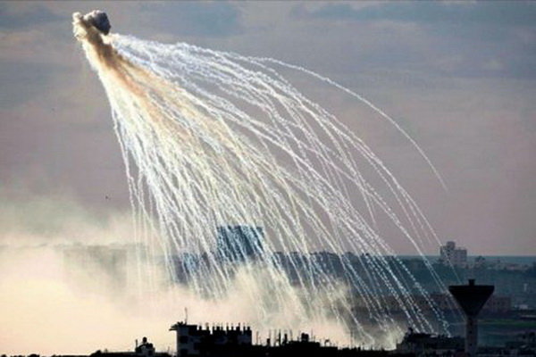 حمله شدید به شمال غزه بابمب‌های فسفری/وحشت کودکان از بمباران+فیلم