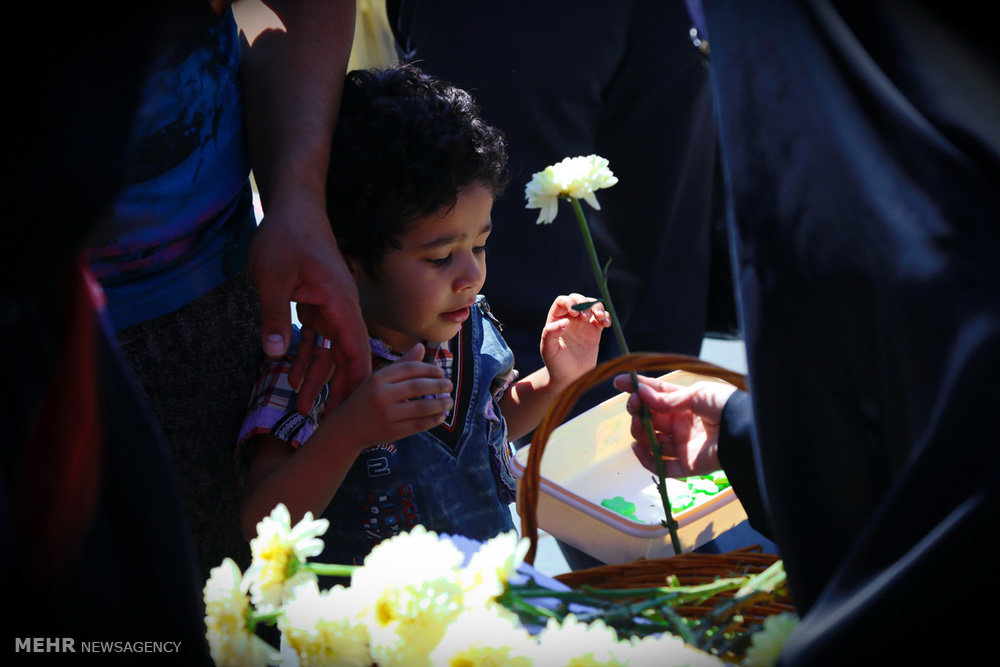 Flowers, sweets on Ghadir Khumm 