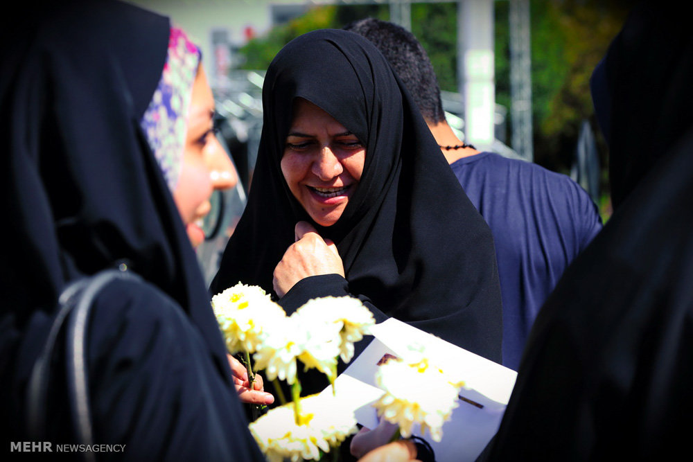 Flowers, sweets on Ghadir Khumm 