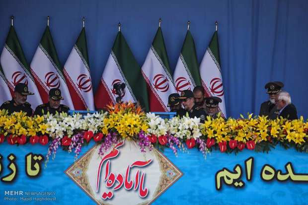 Nationwide parades of Iran's armed forces