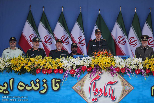 Nationwide parades of Iran's armed forces