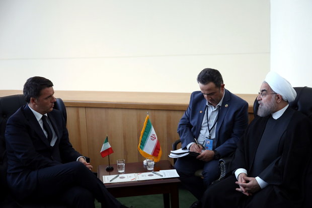 Iranian President in a meeting with Italian Prime Minister Matteo Renzi on Tuesday on the sidelines of the 71st United Nations General Assembly in New York.