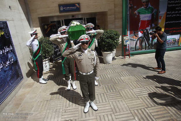 Iranians mourn for para-cyclist dead in Rio 