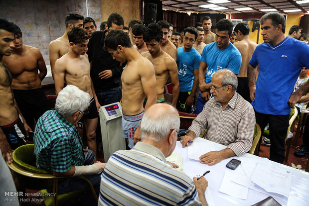 Intl. Boxing Tournament held in Abadan