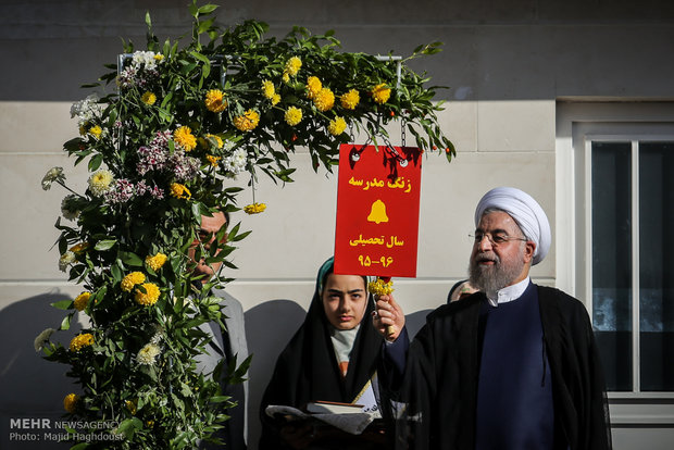 عودة المدارس من جديد في ايران