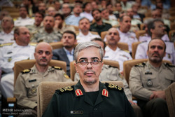اللواء باقري: نمتلك القدرة على فرض إجراءات صارمة في مضيق هرمز والخليج الفارسي