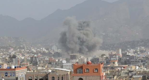 Arab Coalition Airstrike leaves 8 dead, 9 injured in Yemen