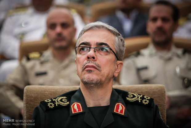 Army chief Bagheri lands in Russia