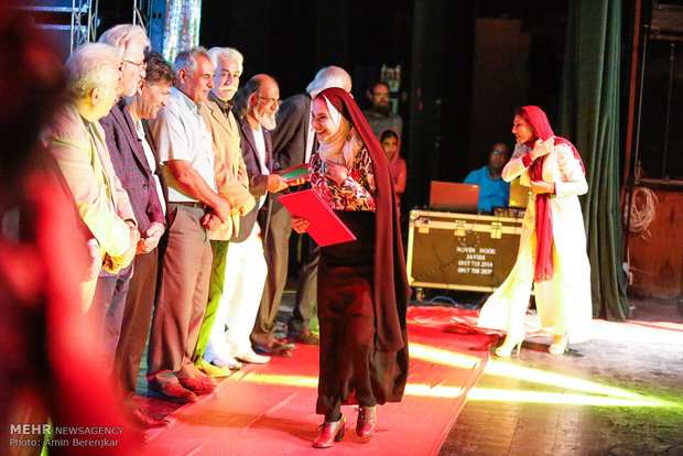 اختتامیه بیست و هفتمین جشنواره تئاتر فجر فارس