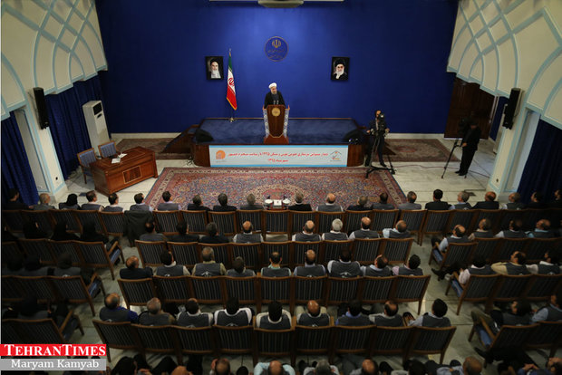 Rouhani addresses national census personnel
