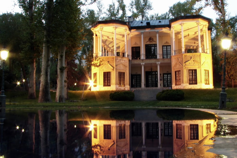 05 Under Visitors' Eyes.jpg