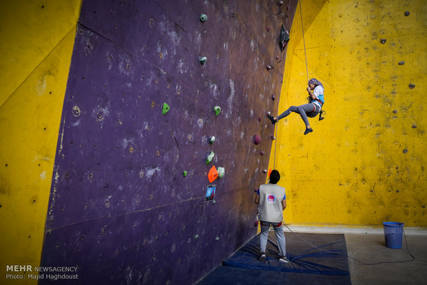 Asian rock climbing competitions