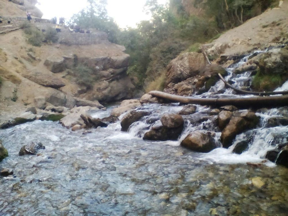 منطقه گردشگری آبشار «آب سفید» تا اطلاع ثانوی تعطیل است