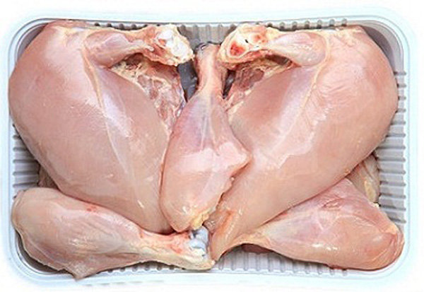 صادرات سالانه ۱۷۰ هزارتن گوشت مرغ در افق ۱۴۰۴