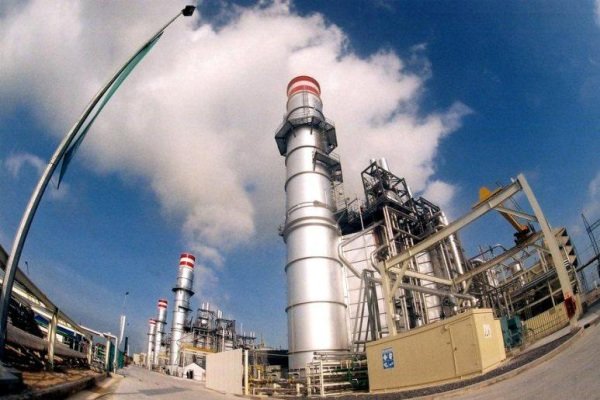Almanlar İran’da rüzgar ve güneş santrali kuruyor Almanlar İran’da rüzgar ve güneş santrali kuruyor