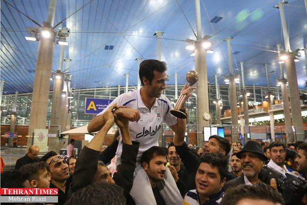 Iran futsal team returns home after finishing third at FIFA World Cup