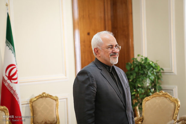 Ambassadors present credentials to Zarif 