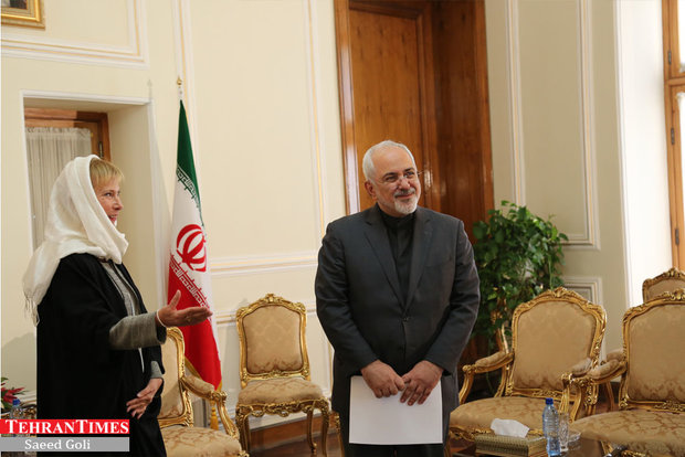 Swedish, Sierra Leonean ambassadors submit credentials to Zarif